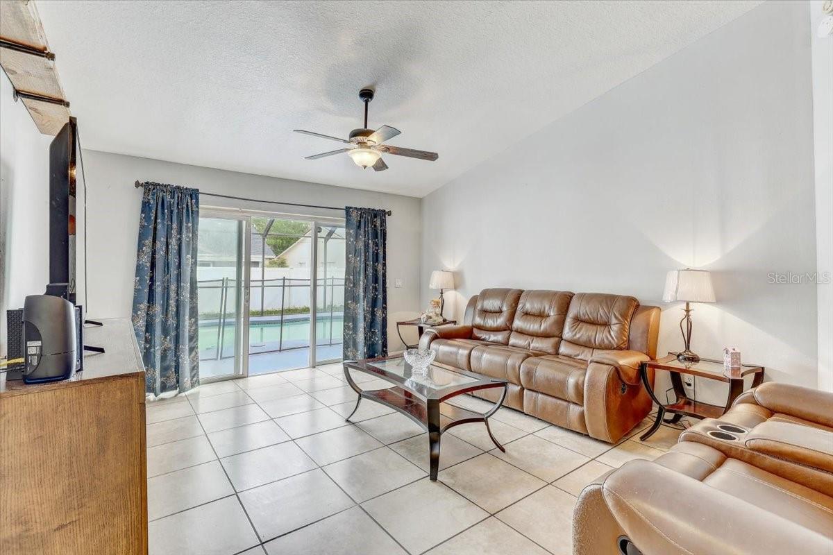 4704 STOVE PL, VALRICO, FL, 33596