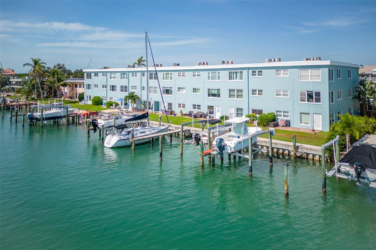 CARAVEL 1 CONDO, TREASURE ISLAND, FL, 33706