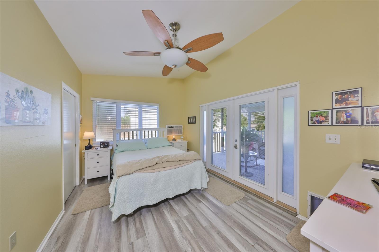 8420 ORIENT WAY NE, ST PETERSBURG, FL, 33702