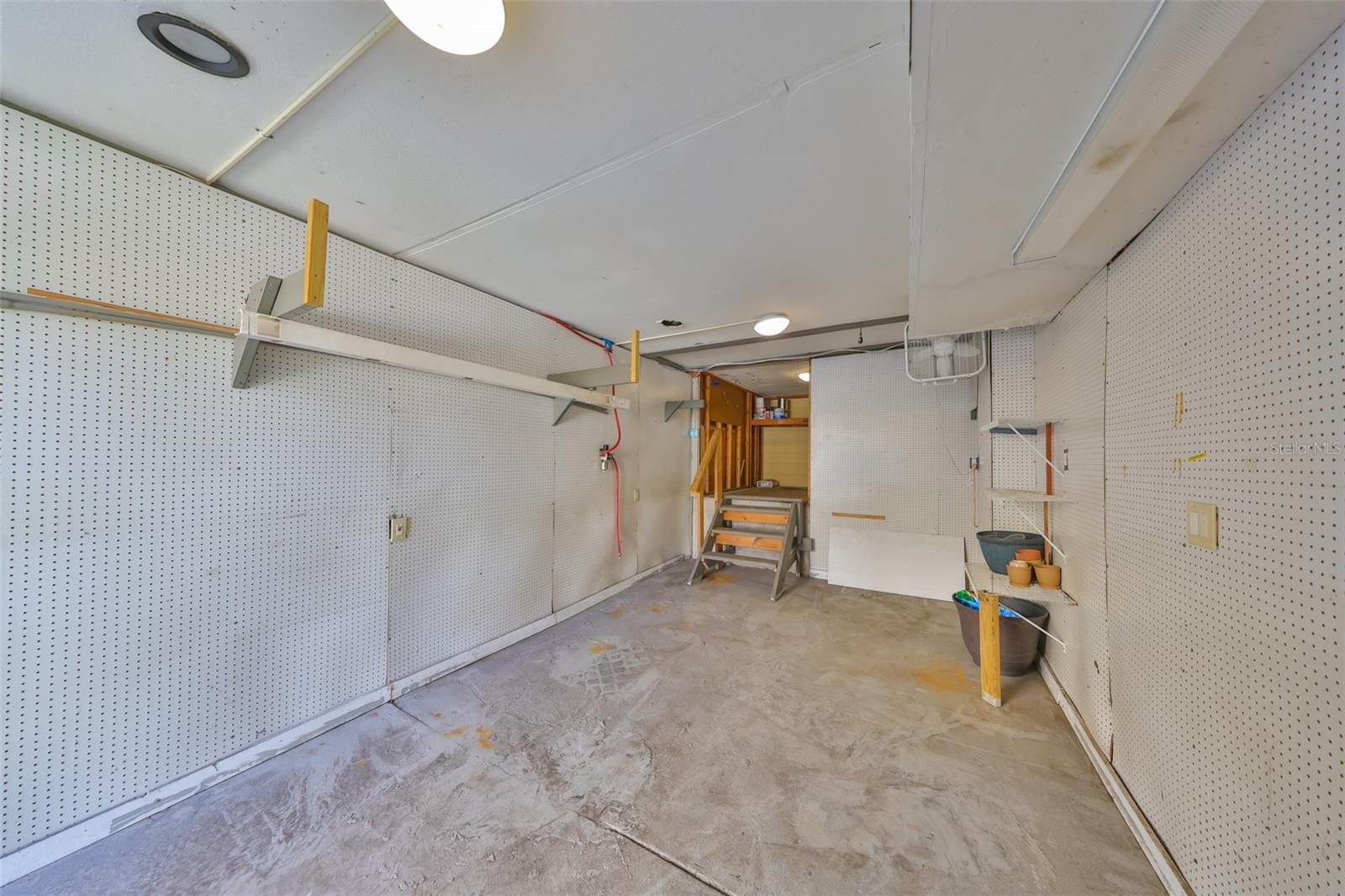 8420 ORIENT WAY NE, ST PETERSBURG, FL, 33702