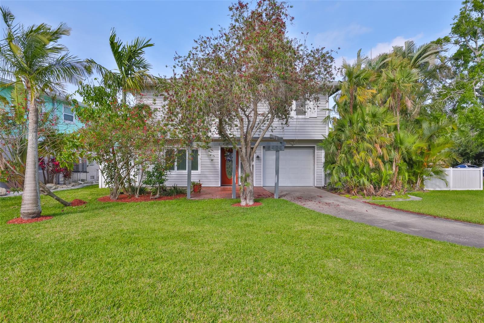 8420 ORIENT WAY NE, ST PETERSBURG, FL, 33702