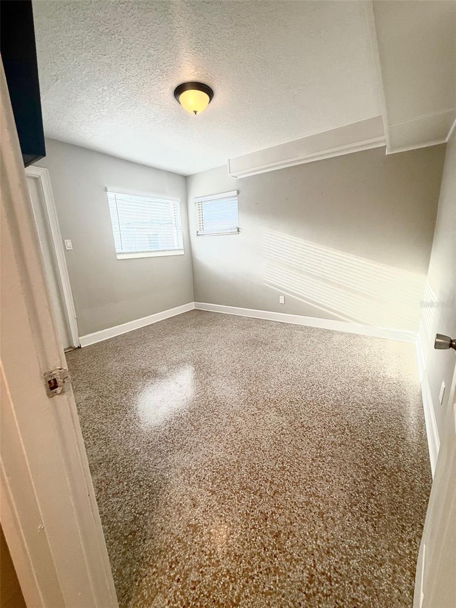64 DAVIS BLVD #4, TAMPA, FL, 33606