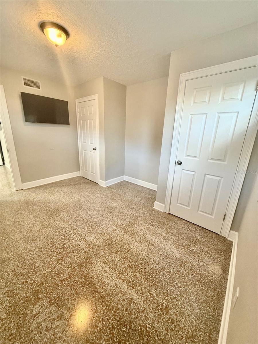 64 DAVIS BLVD #4, TAMPA, FL, 33606