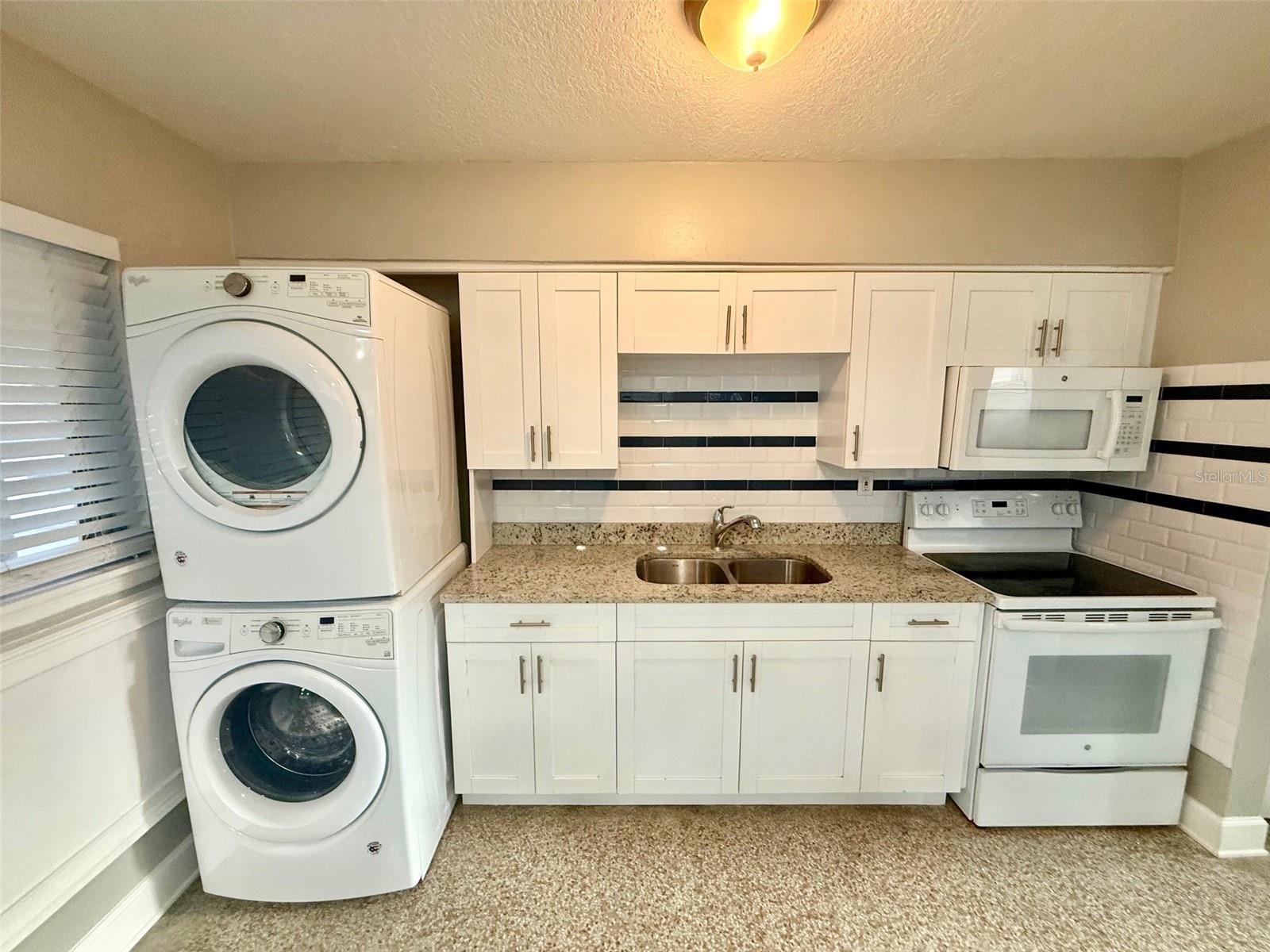 64 DAVIS BLVD #4, TAMPA, FL, 33606