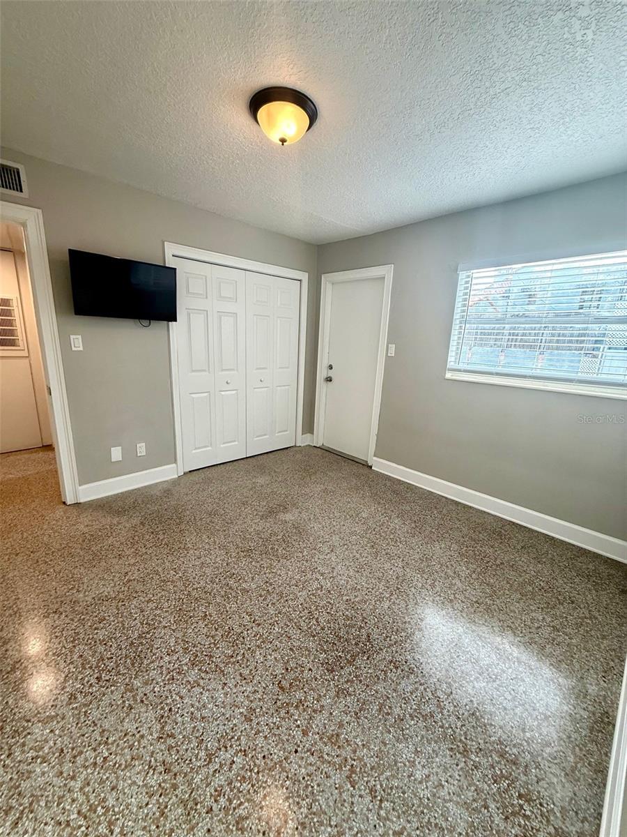 64 DAVIS BLVD #4, TAMPA, FL, 33606