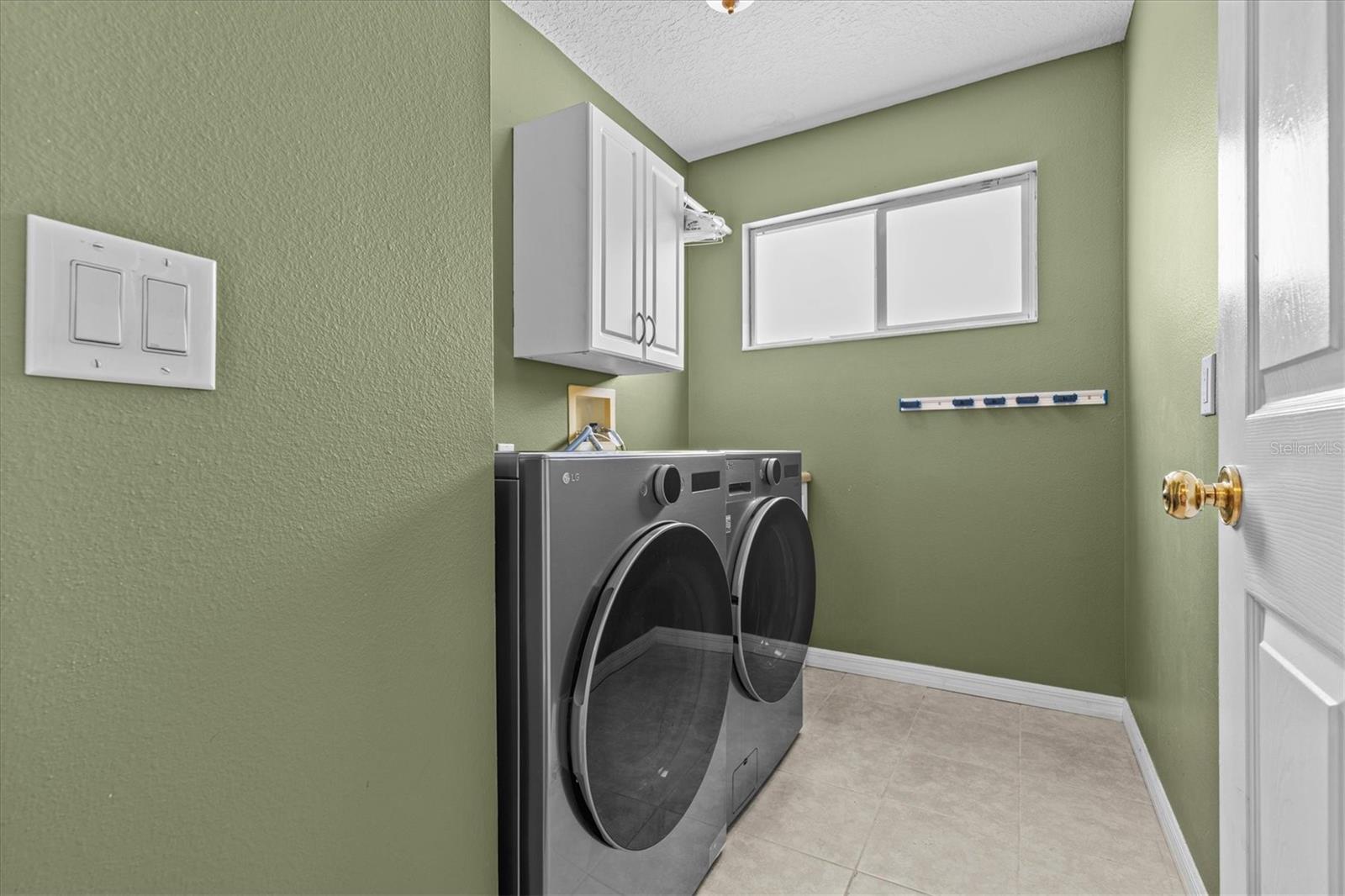 390 ROSALIND LN, OLDSMAR, FL, 34677