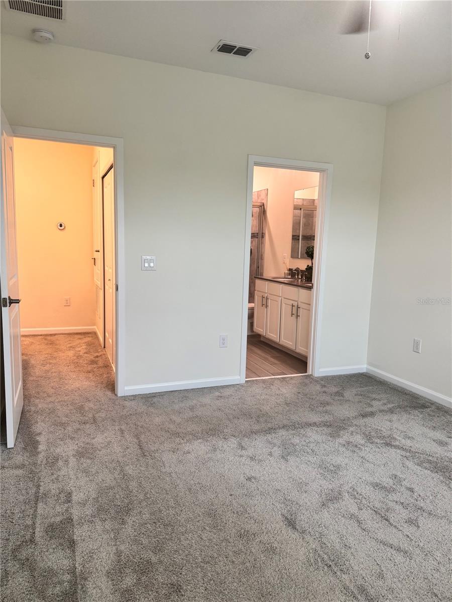 9884 RED EAGLE DR, ORLANDO, FL, 32825