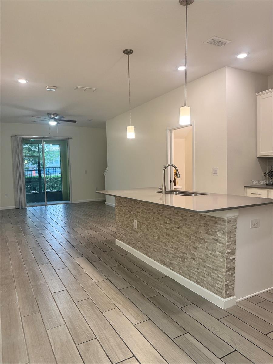 9884 RED EAGLE DR, ORLANDO, FL, 32825