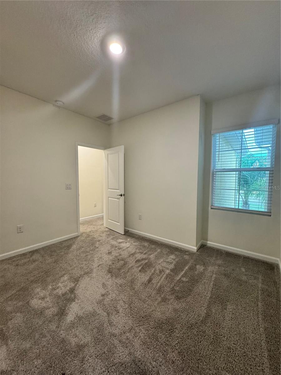 9884 RED EAGLE DR, ORLANDO, FL, 32825