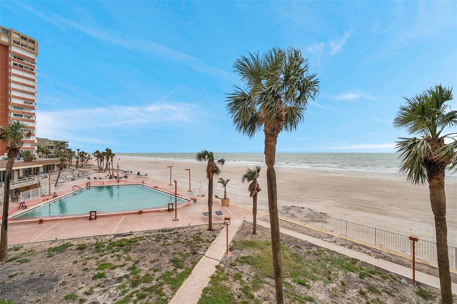 17940 GULF BLVD #2D, REDINGTON SHORES, FL, 33708