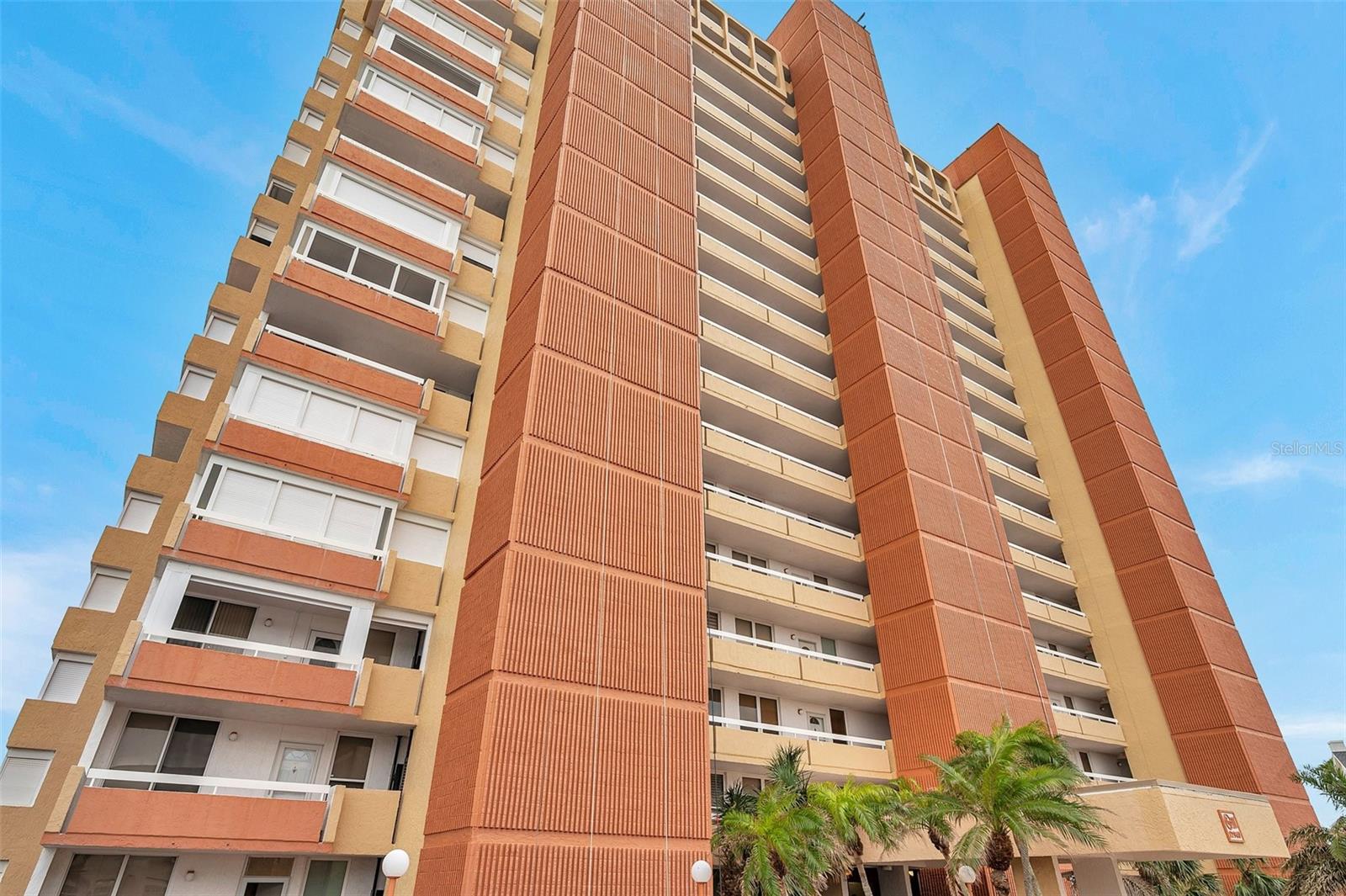 17940 GULF BLVD #2D, REDINGTON SHORES, FL, 33708