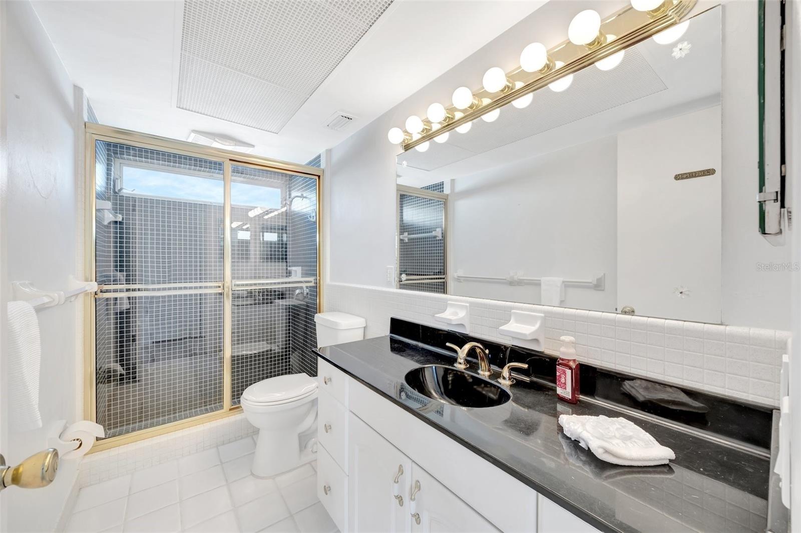 13850 SUNSET DR, LARGO, FL, 33774