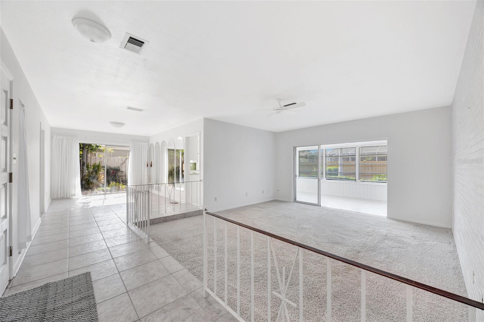 13850 SUNSET DR, LARGO, FL, 33774