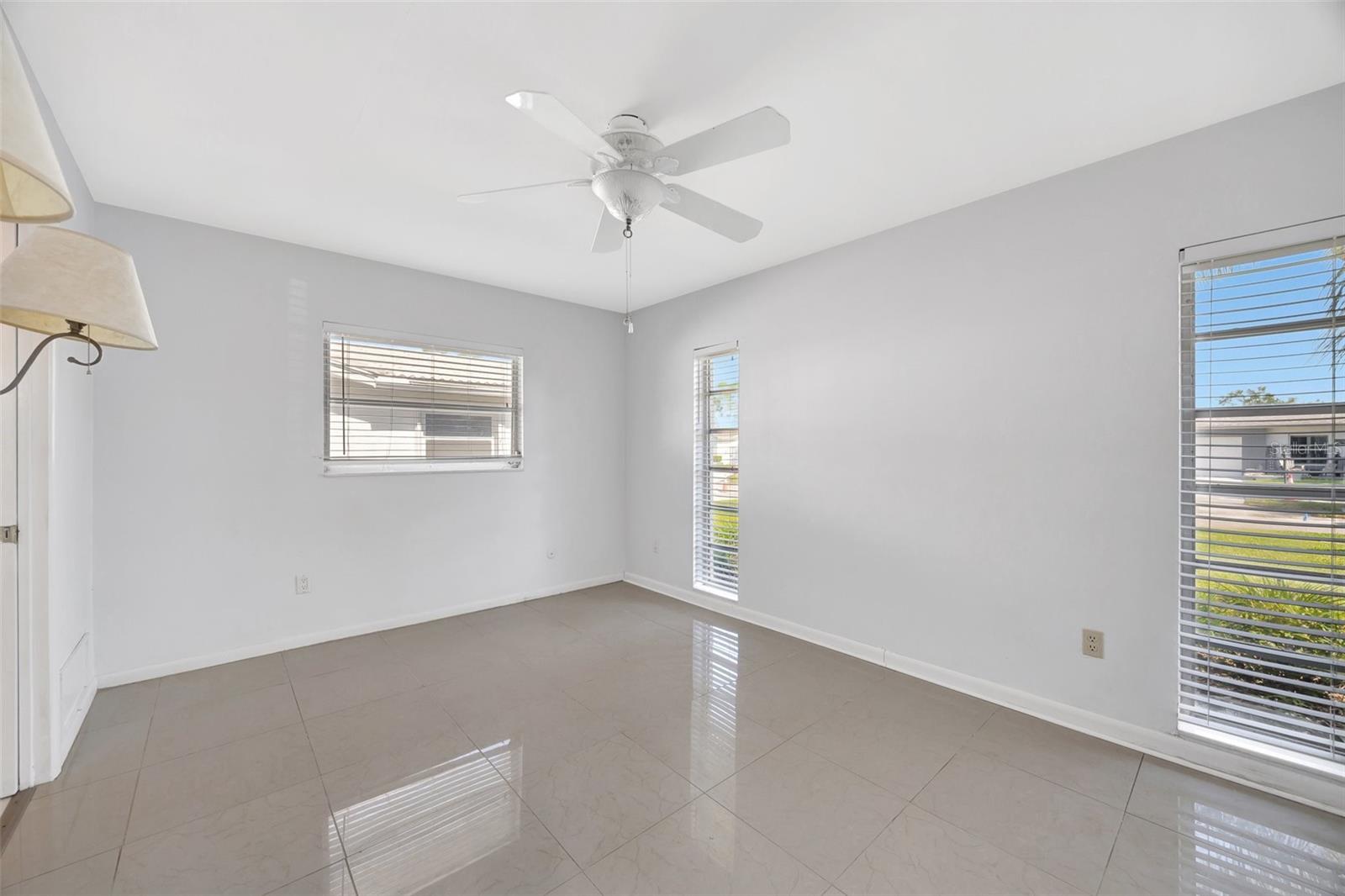 13850 SUNSET DR, LARGO, FL, 33774