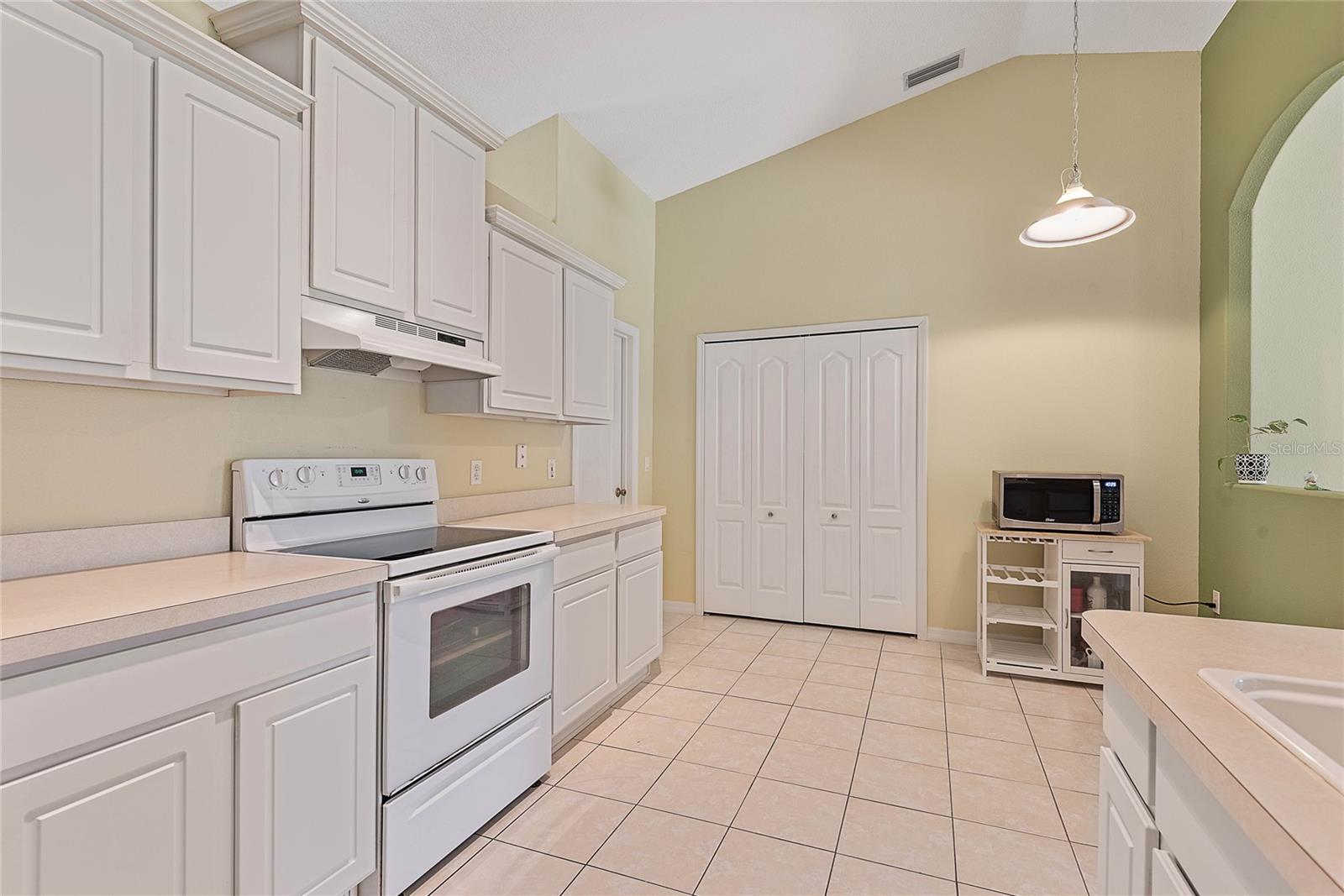 55 ETHAN ALLEN DR, PALM COAST, FL, 32164