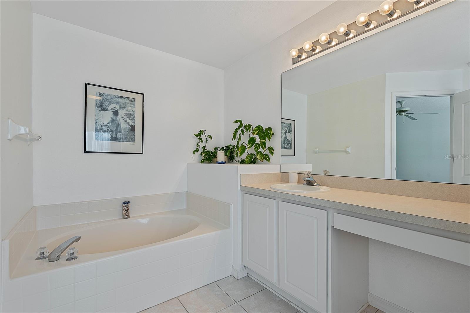 55 ETHAN ALLEN DR, PALM COAST, FL, 32164