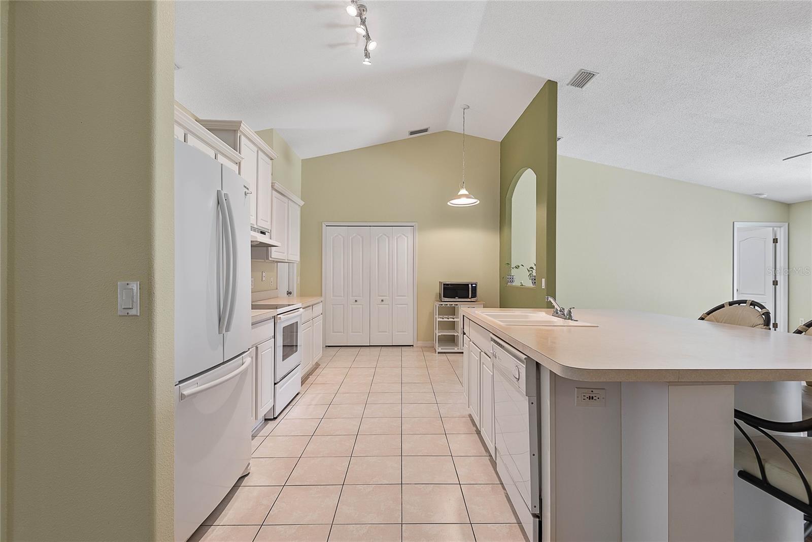 55 ETHAN ALLEN DR, PALM COAST, FL, 32164