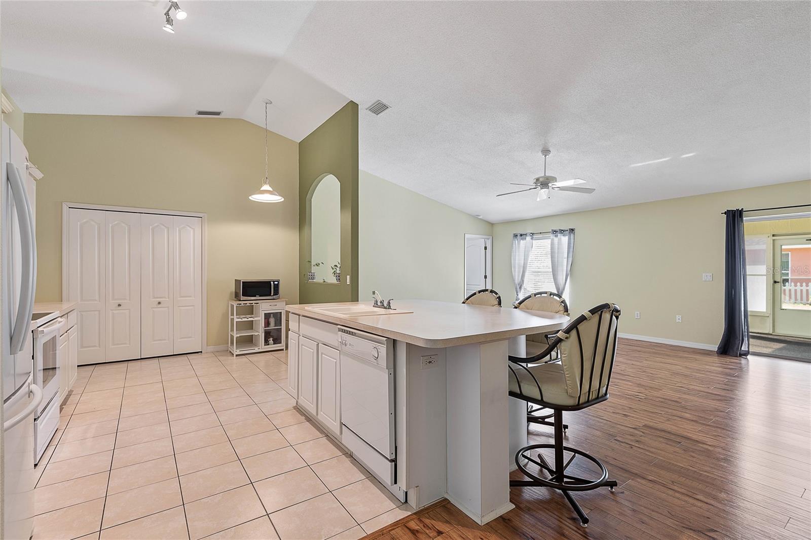 55 ETHAN ALLEN DR, PALM COAST, FL, 32164