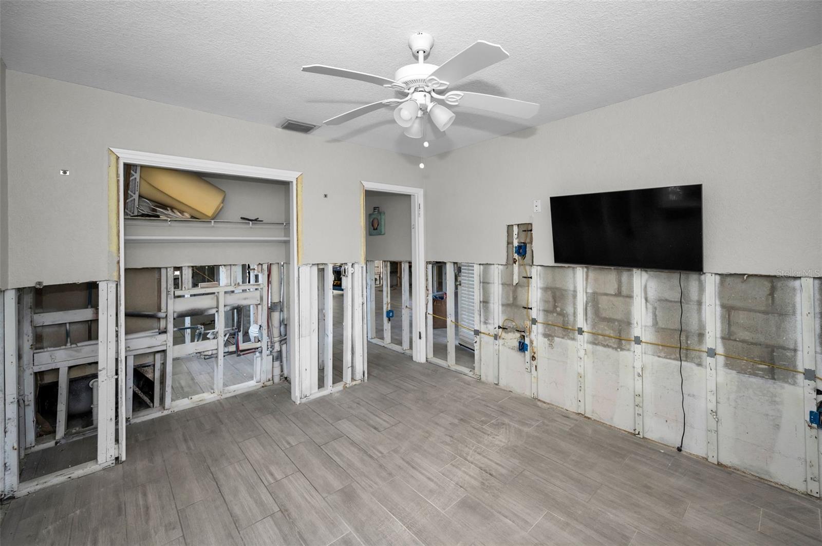 810 LANTANA AVE, CLEARWATER BEACH, FL, 33767