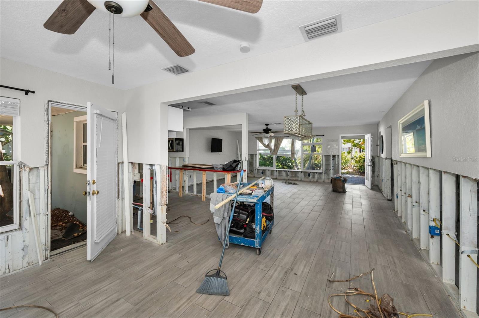 810 LANTANA AVE, CLEARWATER BEACH, FL, 33767