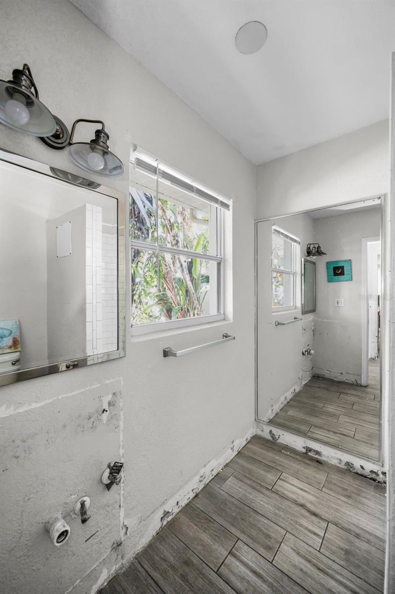 810 LANTANA AVE, CLEARWATER BEACH, FL, 33767
