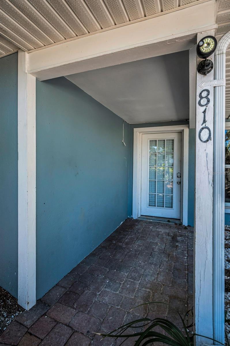 810 LANTANA AVE, CLEARWATER BEACH, FL, 33767