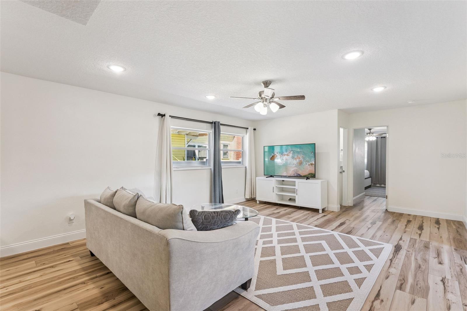 1500 PINECREST PL, ORLANDO, FL, 32803