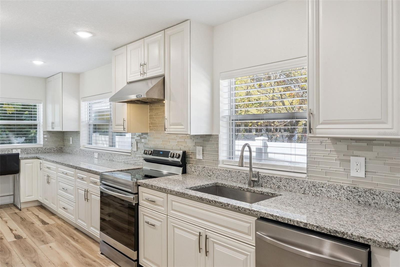 1500 PINECREST PL, ORLANDO, FL, 32803