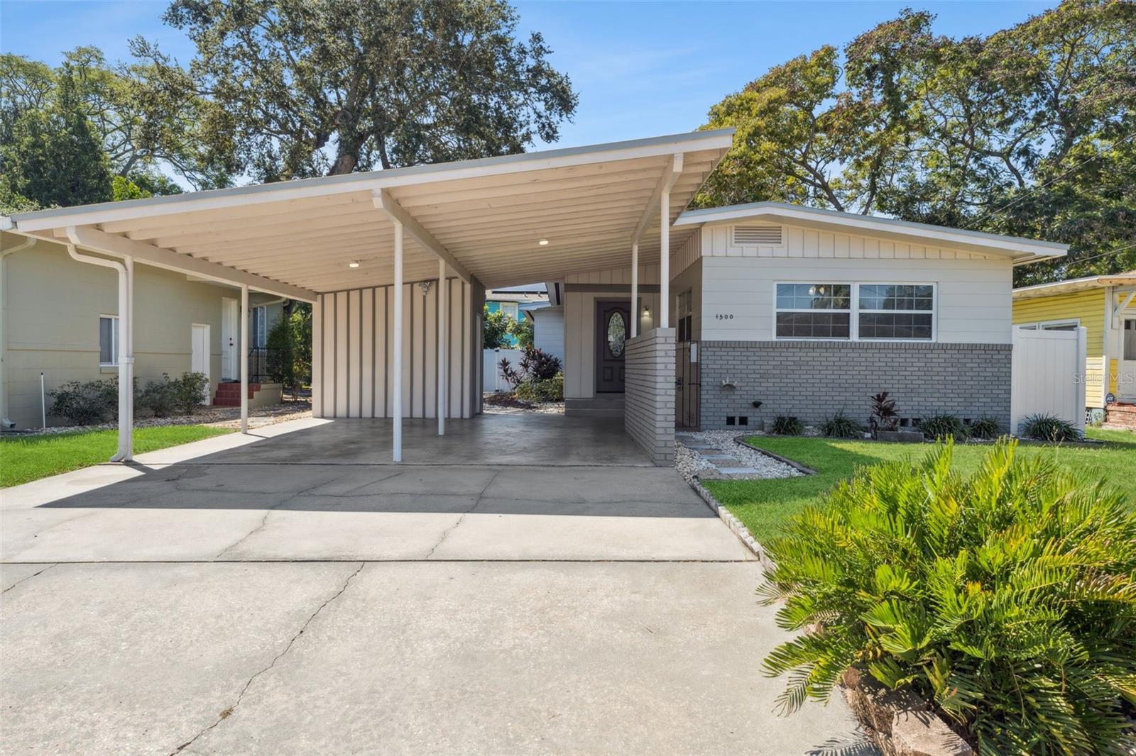 1500 PINECREST PL, ORLANDO, FL, 32803