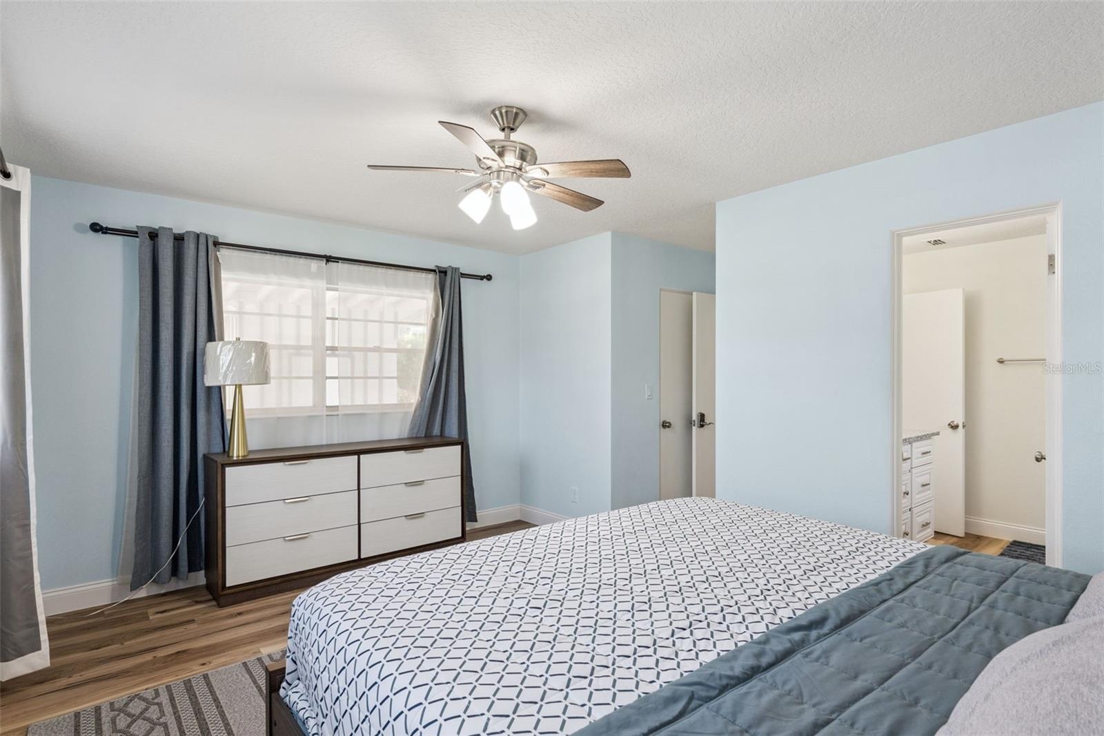 1500 PINECREST PL, ORLANDO, FL, 32803