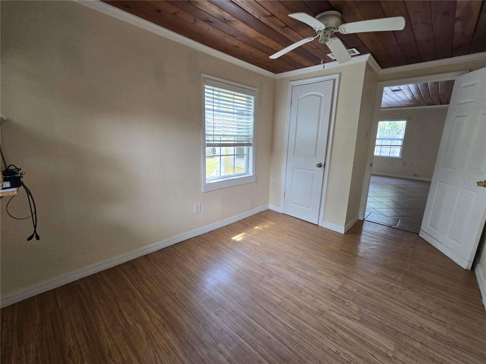 1910 E PARIS ST, TAMPA, FL, 33610