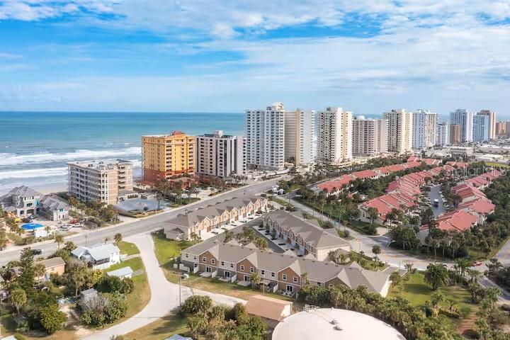 106 OCEANS CIR, DAYTONA BEACH, FL, 32118