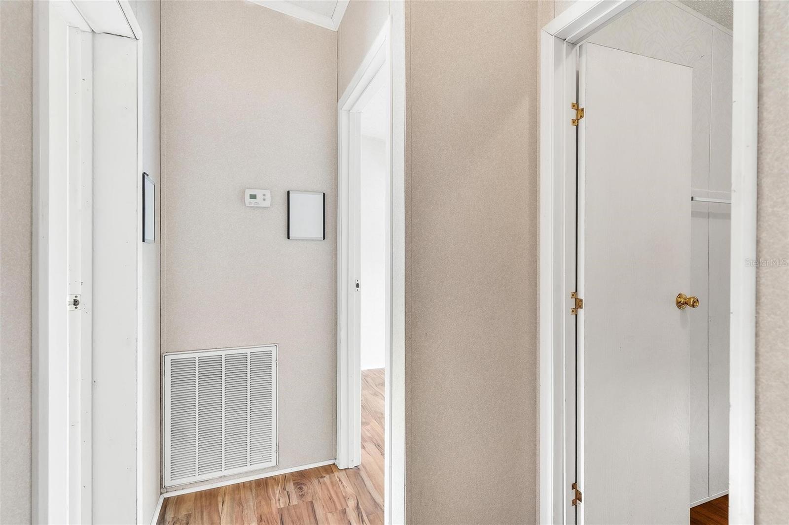 35108 FOREST LAKE RD, LEESBURG, FL, 34788