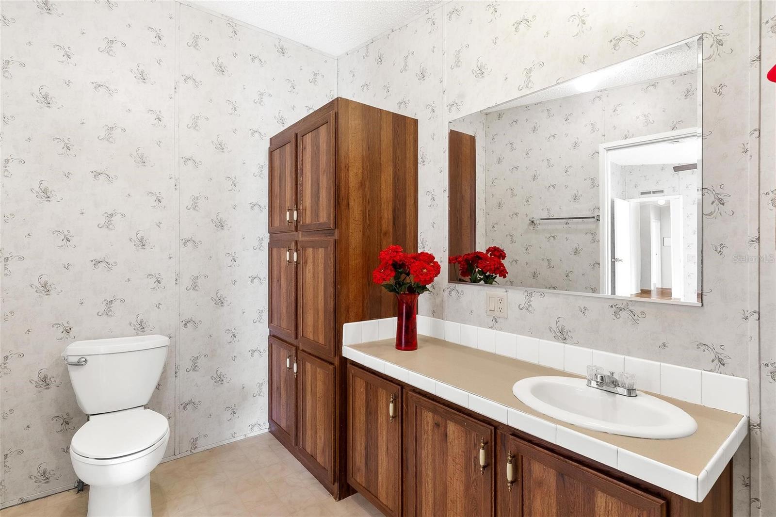 35108 FOREST LAKE RD, LEESBURG, FL, 34788