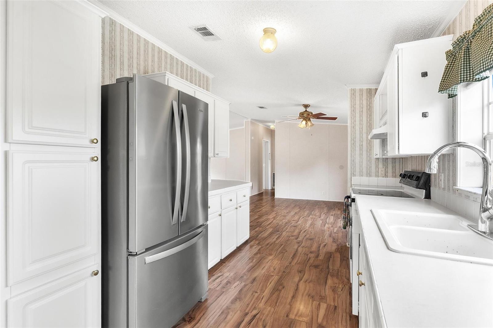 35108 FOREST LAKE RD, LEESBURG, FL, 34788