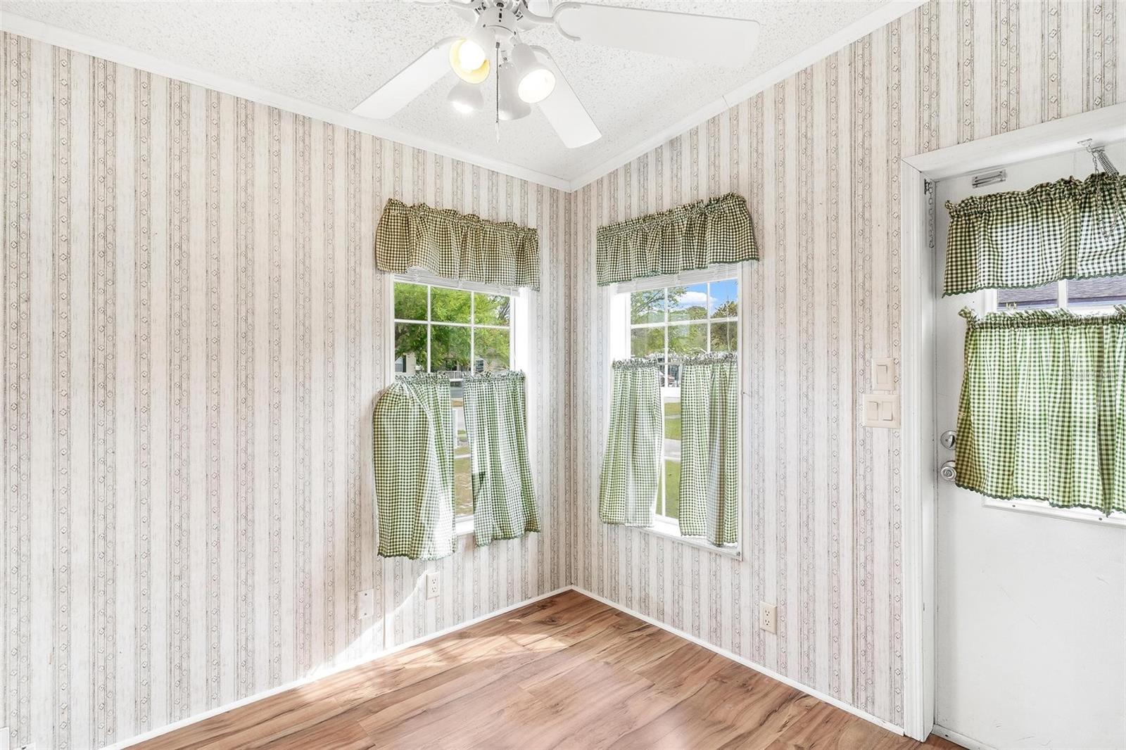 35108 FOREST LAKE RD, LEESBURG, FL, 34788