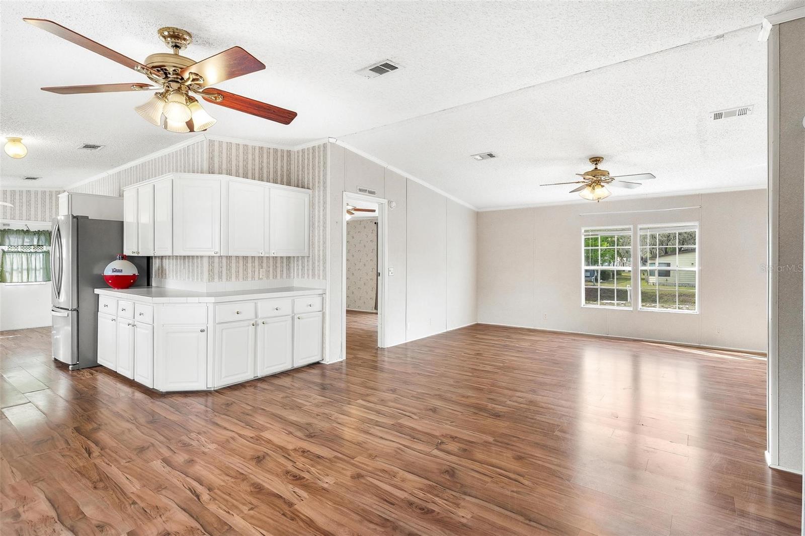 35108 FOREST LAKE RD, LEESBURG, FL, 34788