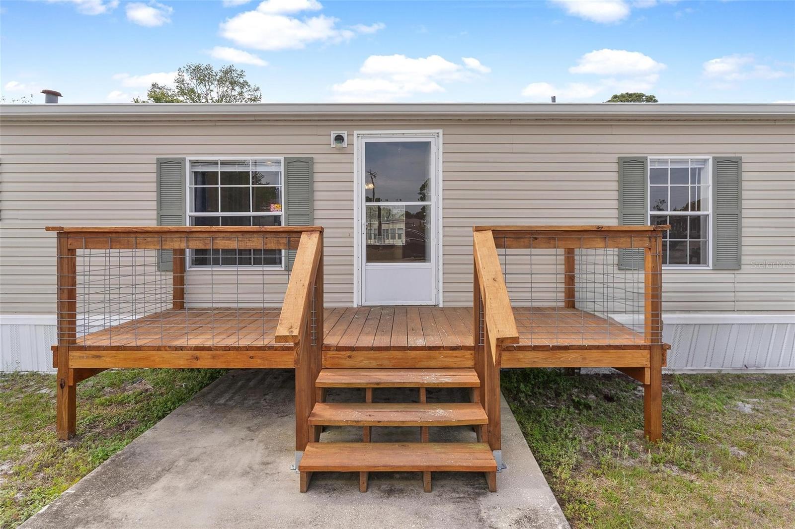 35108 FOREST LAKE RD, LEESBURG, FL, 34788