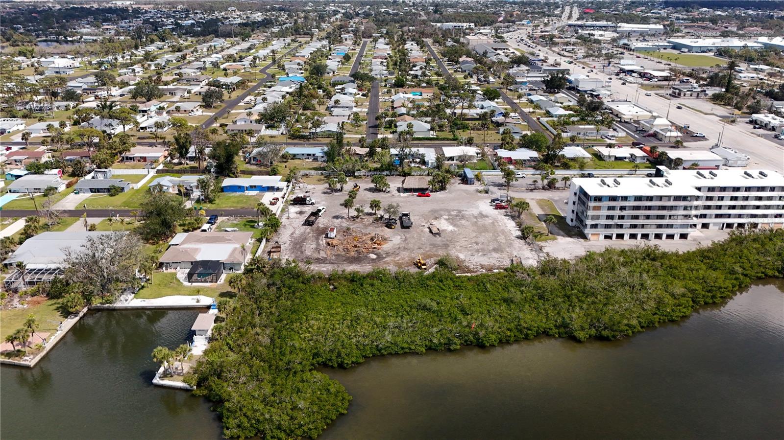1460 S MCCALL RD #B, ENGLEWOOD, FL, 34223