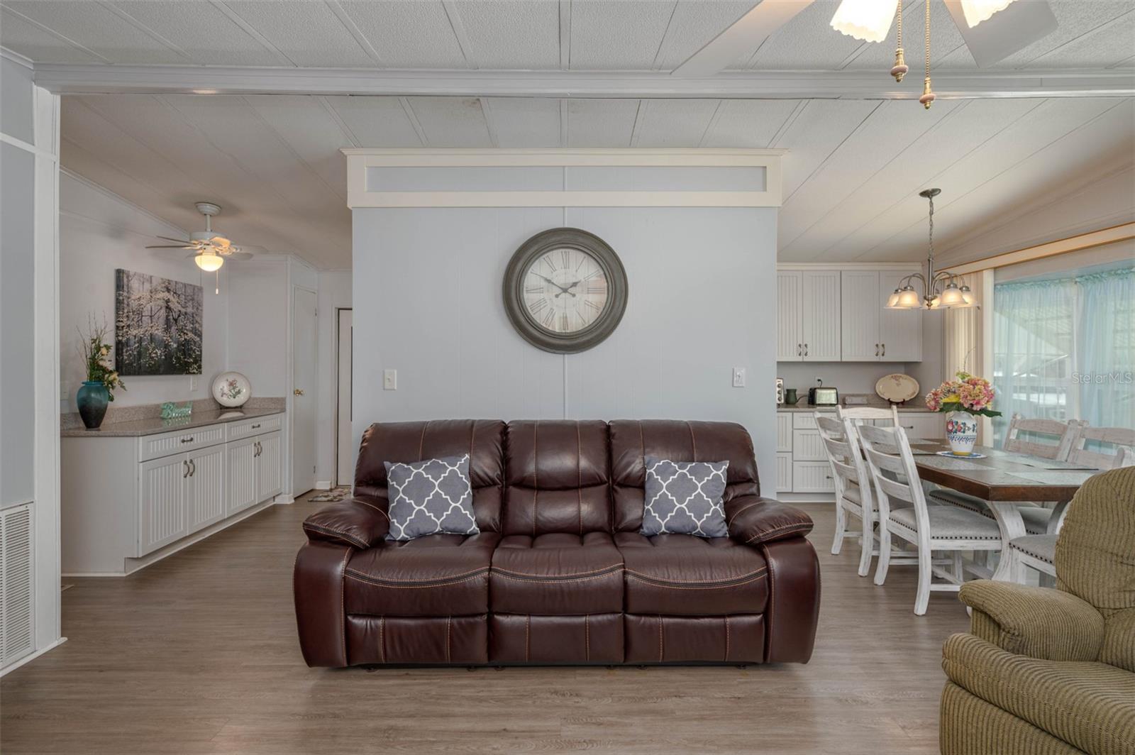8488 BREEZE HILL DR, LAKE WALES, FL, 33898