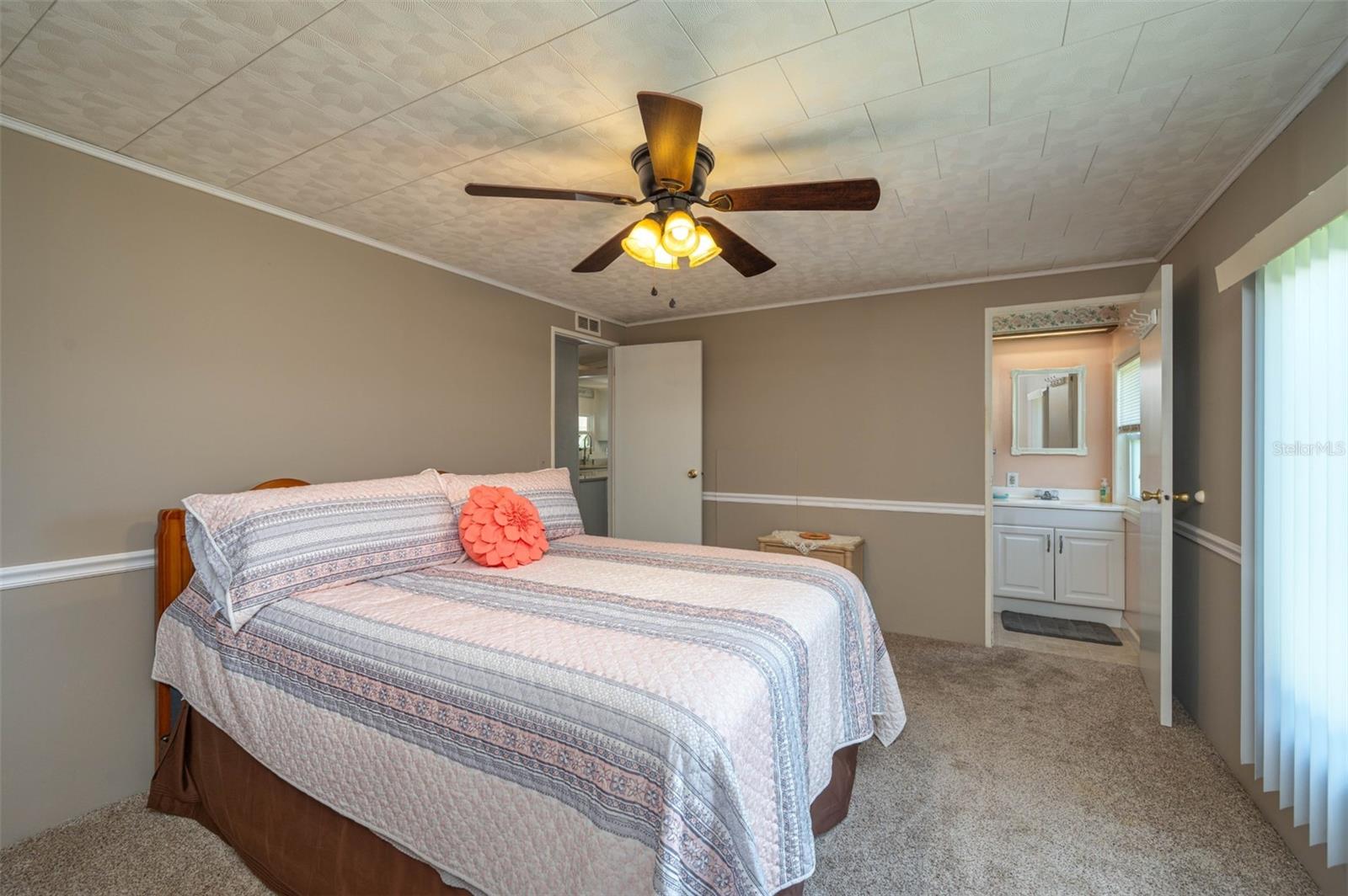 8488 BREEZE HILL DR, LAKE WALES, FL, 33898
