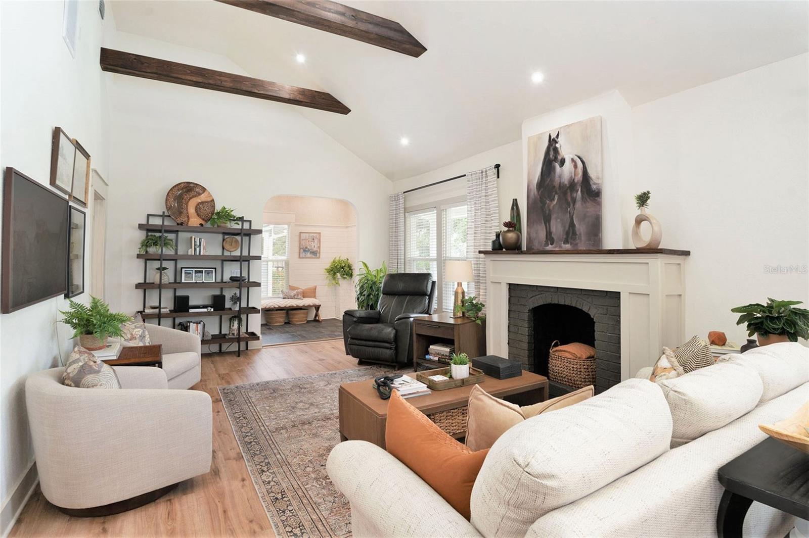 2910 W AQUILLA ST, TAMPA, FL, 33629