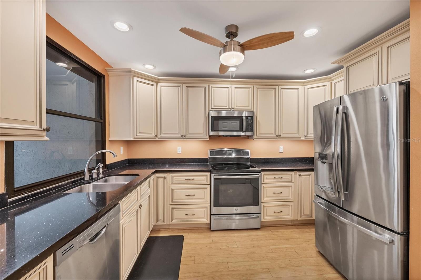 5042 MARSH FIELD RD #16, SARASOTA, FL, 34235