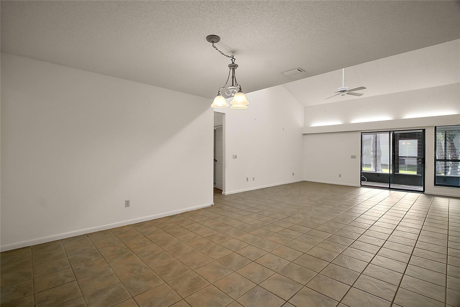 2249 CYPRESS COVE DR #E3, TAVARES, FL, 32778