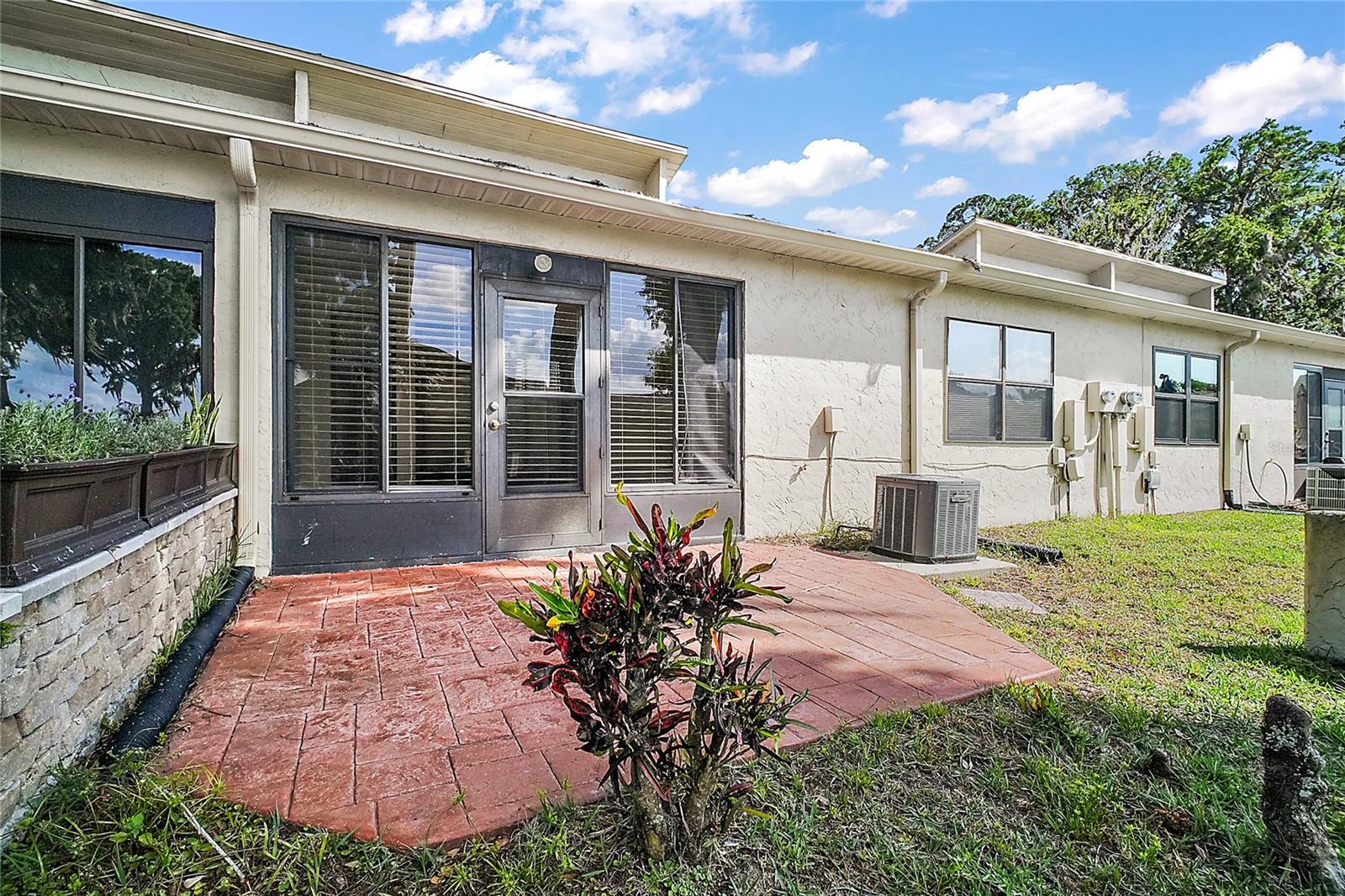 2249 CYPRESS COVE DR #E3, TAVARES, FL, 32778