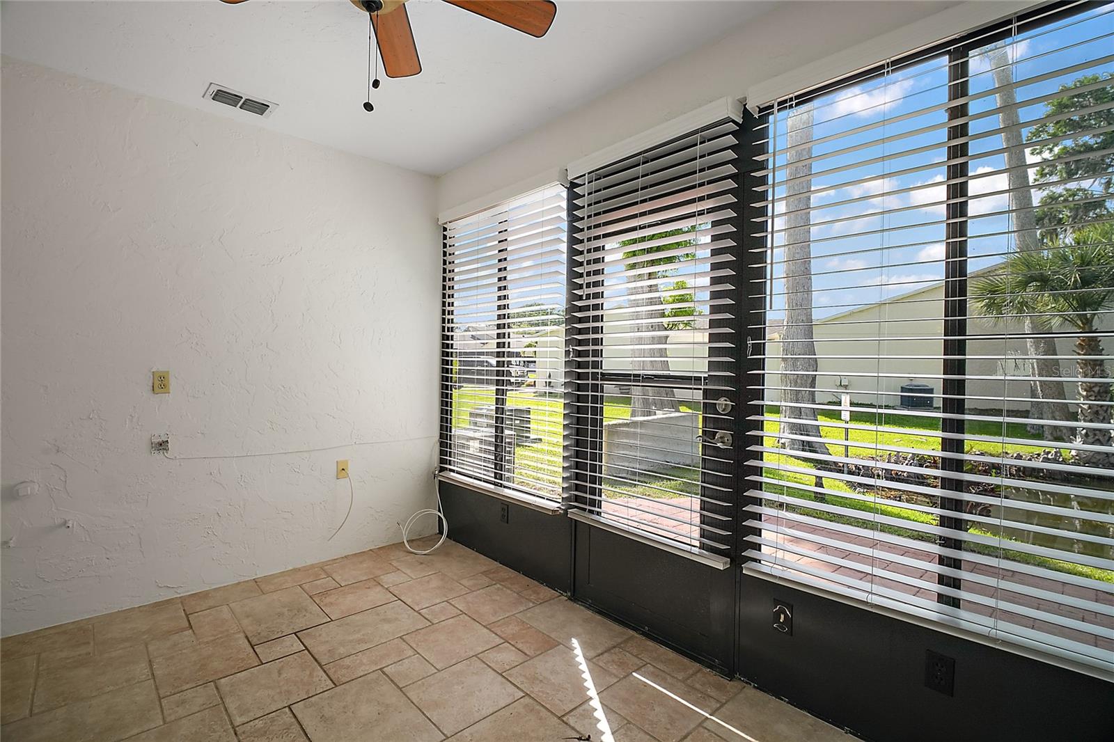 2249 CYPRESS COVE DR #E3, TAVARES, FL, 32778