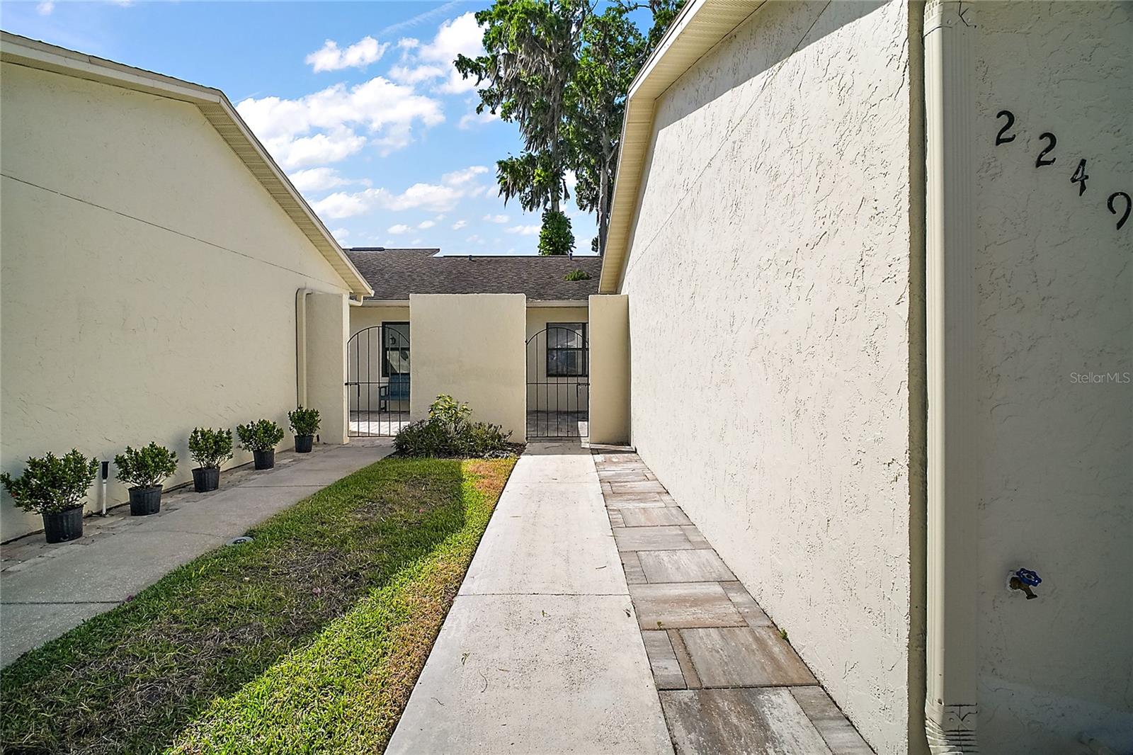 2249 CYPRESS COVE DR #E3, TAVARES, FL, 32778