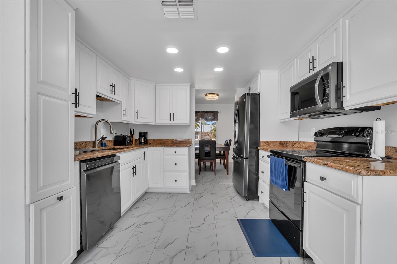 8720 LARWIN LN, ORLANDO, FL, 32817