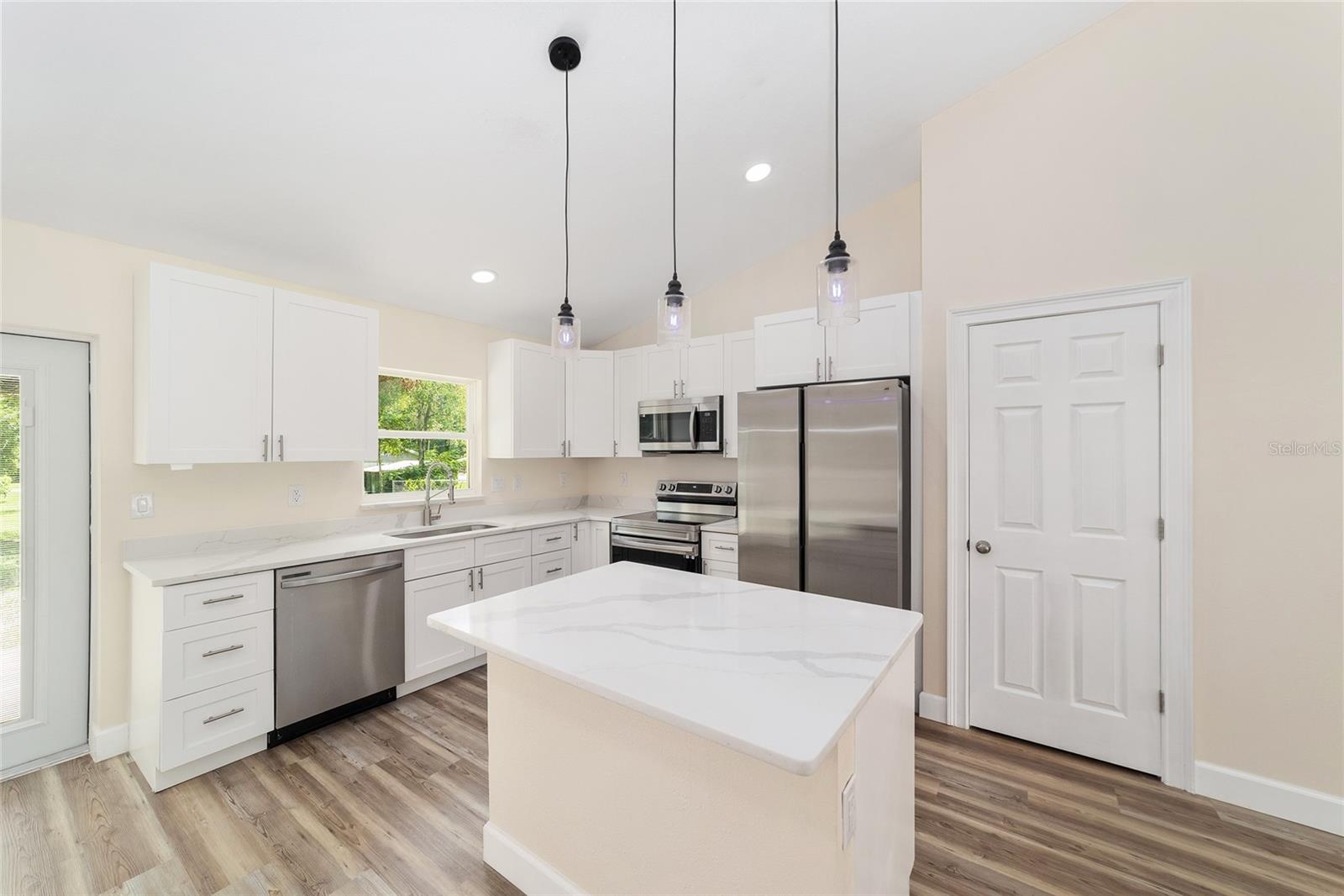 13375 SE 42ND AVE, BELLEVIEW, FL, 34420