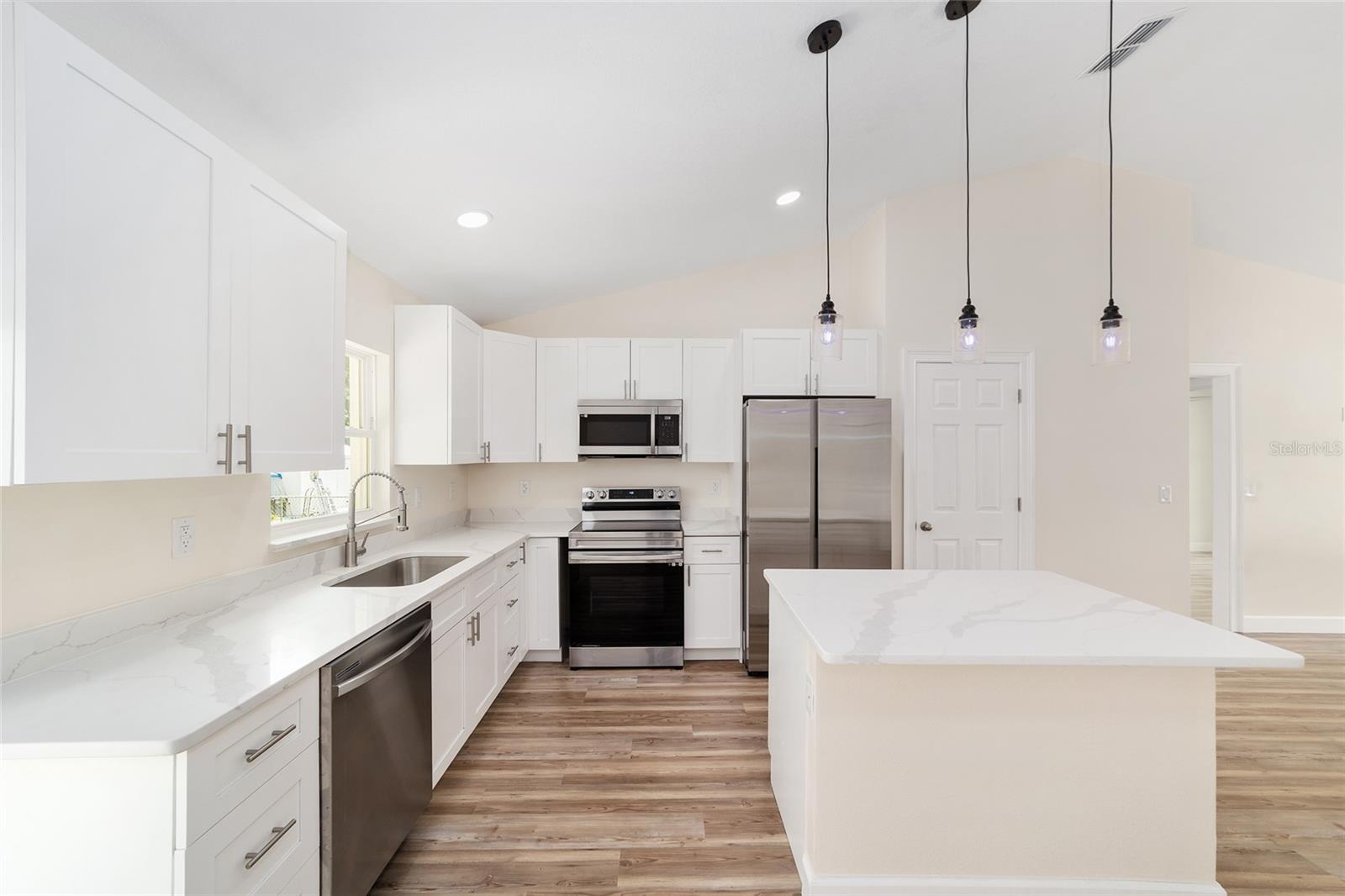 13375 SE 42ND AVE, BELLEVIEW, FL, 34420
